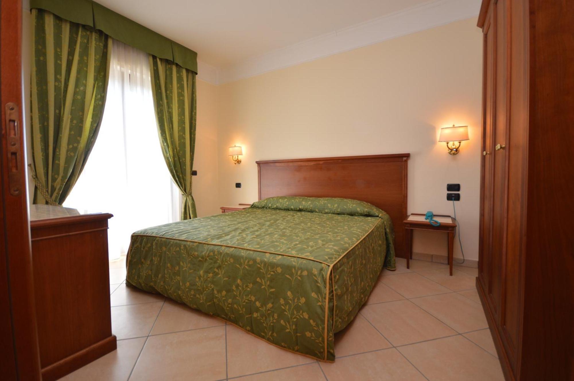 Hotel Residence Il Gabbiano Ciro Marina Phòng bức ảnh